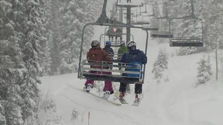Solitude Resort - La panique total ce matin suite à l'alerte de poudreuse émise